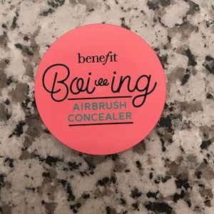 Benefit concealer